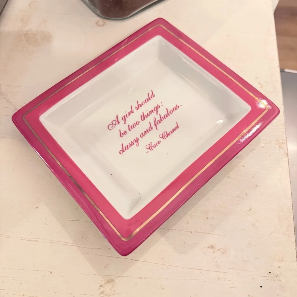 Two's Company White Jewelry Organizer